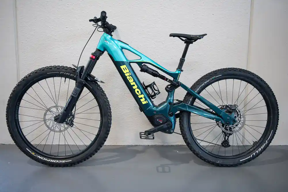 BIANCHI E-VERTIC FX 9.2 - Ex Noleggio - TAGLIA S BIANCHI E-VERTIC FX 9.2 - Ex Noleggio - TAGLIA S - immagine 7