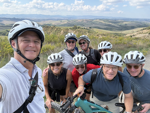 Biking rentals media thumbnail 0